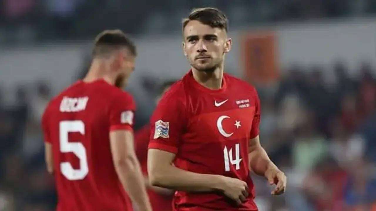 Milli Takım'da Sergen Yalçın bombası: Riva'da soyunma odası karışacak, o 11 isimle yüzleşecek! 8
